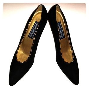 Vintage Stuart Weitzman Pumps